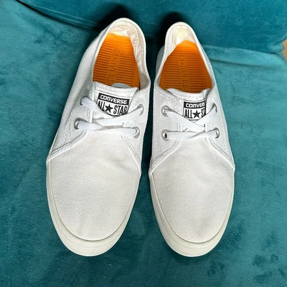 Converse Unisex Soft Canvas Sneakers - Women’s 7.5/Men’s 6 - Picture 5 of 9